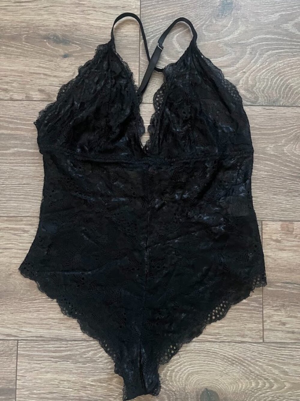 Avidlove Black Sheer Lace Wireless One-Piece Bodysuit Size Large